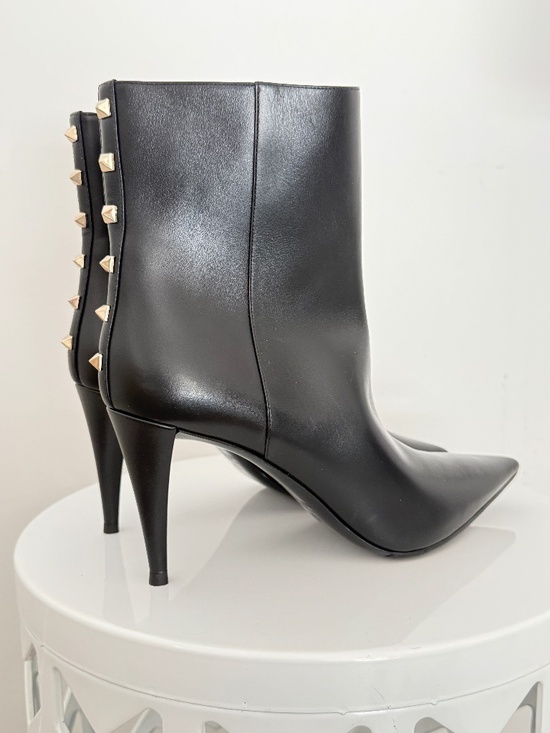 Valentino Garavani Shoes - Valentino Garavani Rockstud Black Calfskin Leather Ankle Boot